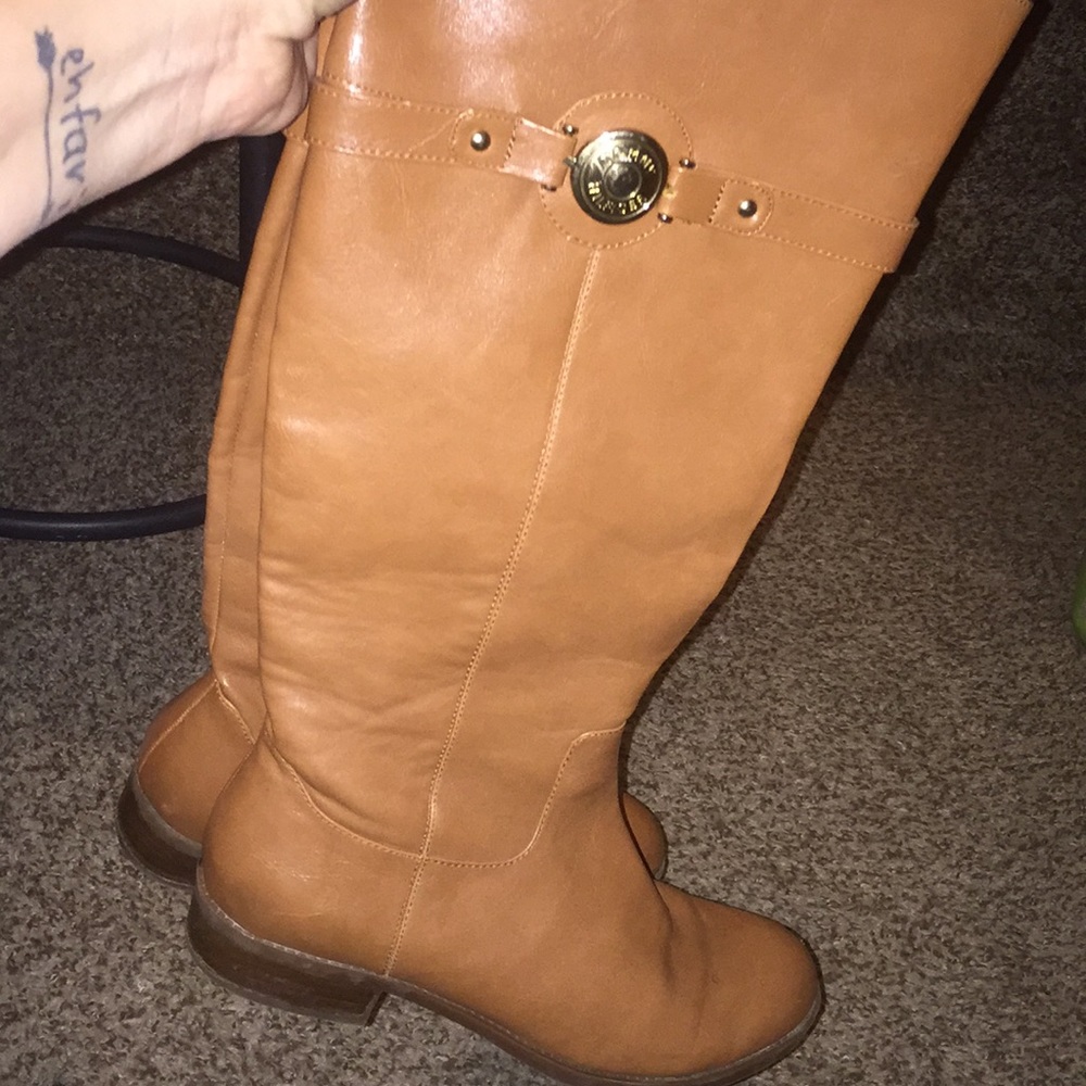 Boots - Picture 4 of 5